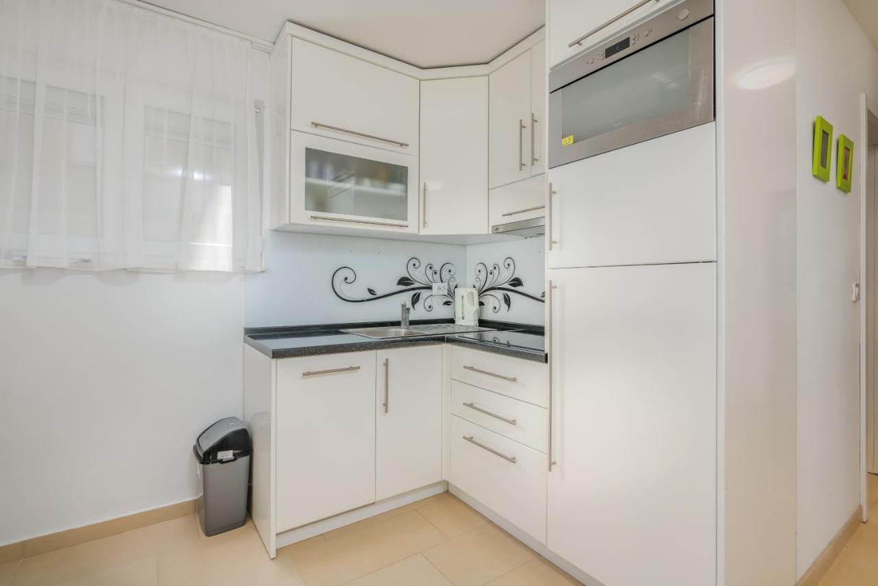 Apartment Tulipan Klimno Exterior photo